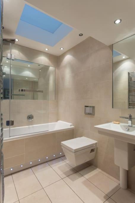 Prime Edinburgh City Centre - 4 Bed Penthouse Екстериор снимка